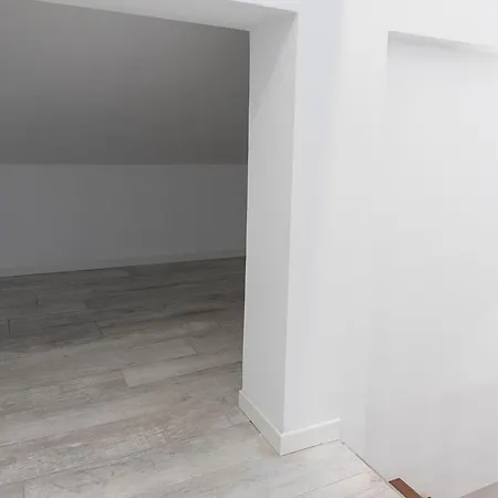 דירה S271 - Sirolo, Deliziosa Mansarda Condizionata Arredata Con Gusto סירולו