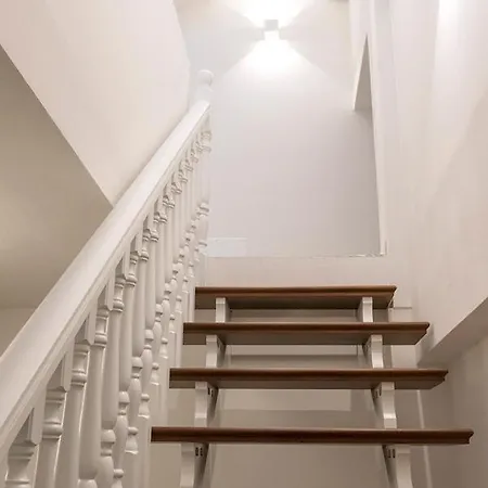 S271 - Sirolo, Deliziosa Mansarda Condizionata Arredata Con Gusto דירה