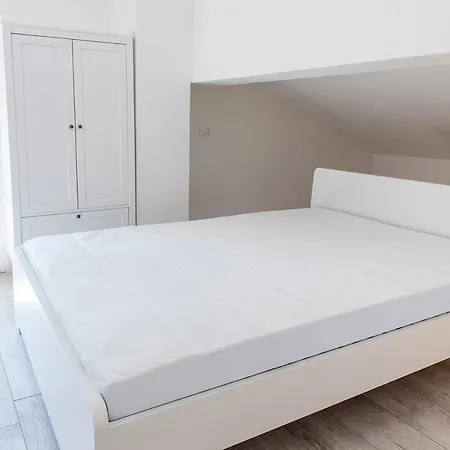 S271 - Sirolo, Deliziosa Mansarda Condizionata Arredata Con Gusto *